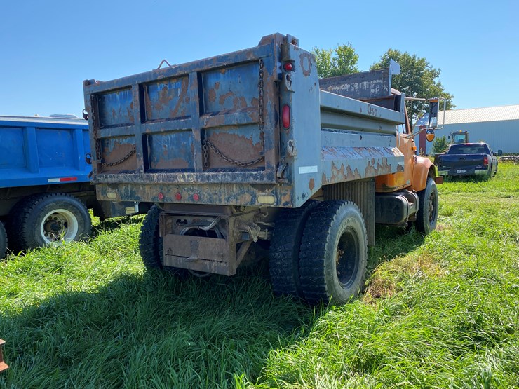 international-4900-image-10