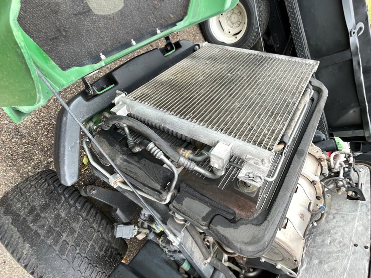 john-deere-1575-image-16