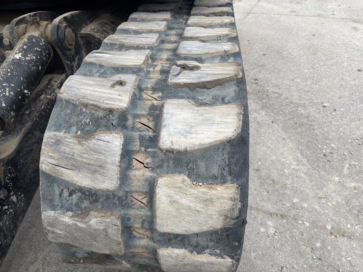 2019-bobcat-e85-image-60