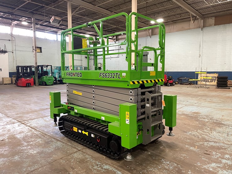 #5551-•-fronteq-fs6332tl-track-drive-scissor-lift-with-outriggers-image-7
