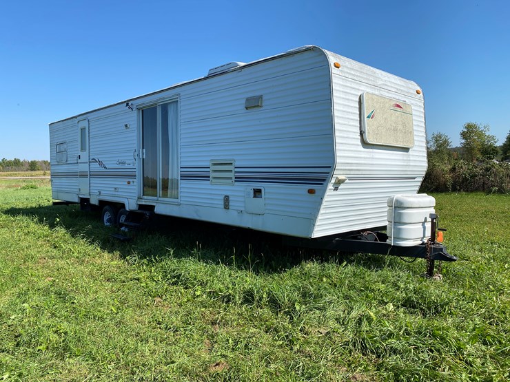 #1607-•-keystone-sprinter-360fk-camper,-(no-title)-image-8