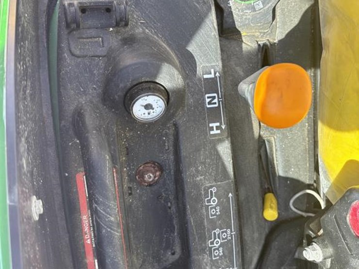 john-deere-1025r-image-50