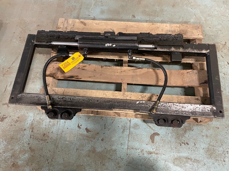 #7204-•-forklift-side-shift-plate-image-1