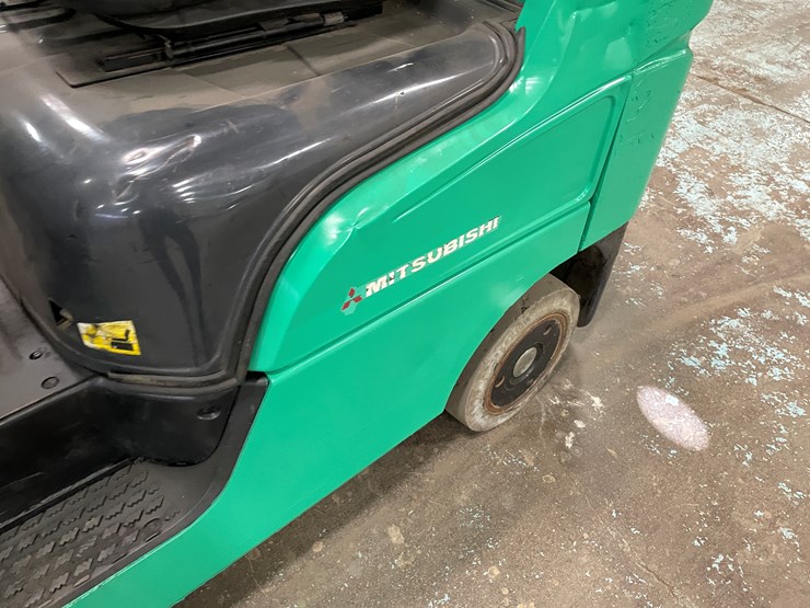 2018-mitsubishi-fgc25n-image-27