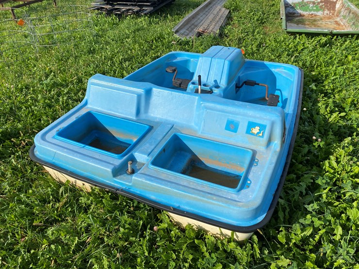 #1645-•-seahawk-paddle-boat-image-7