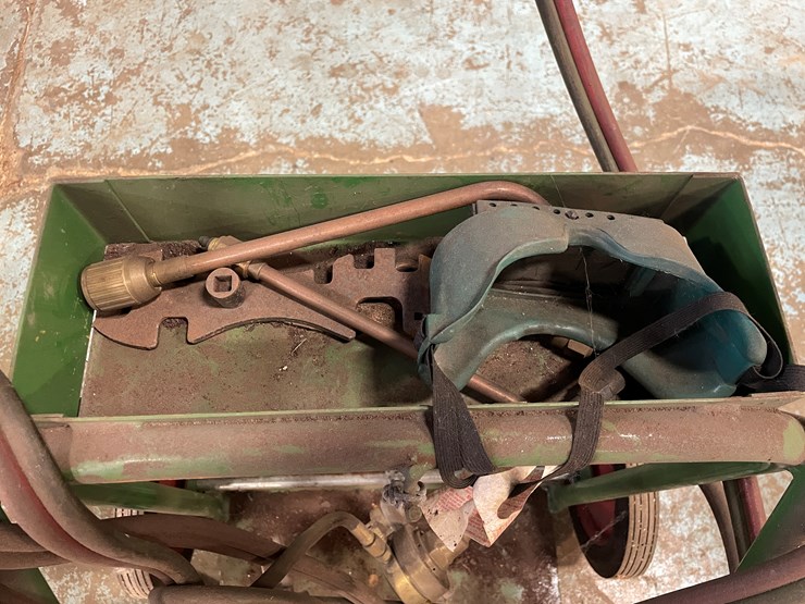 #7241-•-torch-tank-cart,-hoses-and-gauges-image-8