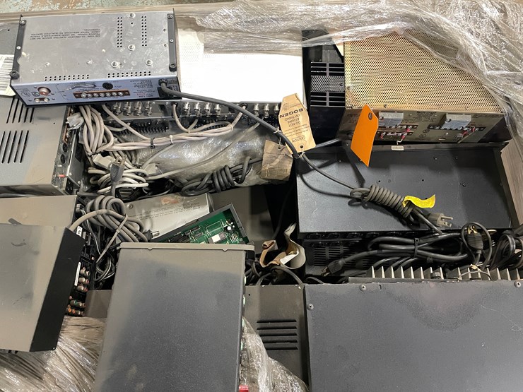 #7243-•-pallet-of-misc.-electronics-image-6