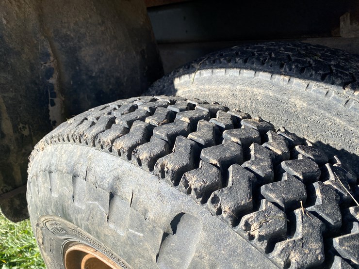 1982-international-dt466-image-21