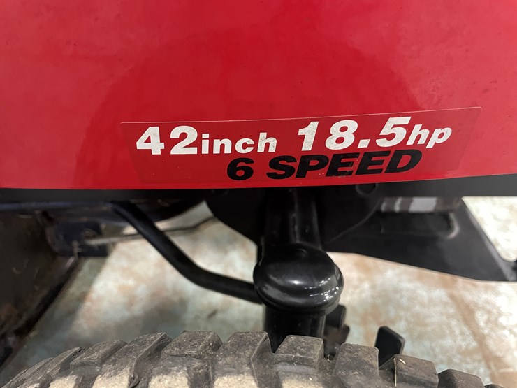 #7236-•-poulan-pro-xt-42"-riding-mower,-needs-head-gasket-image-15