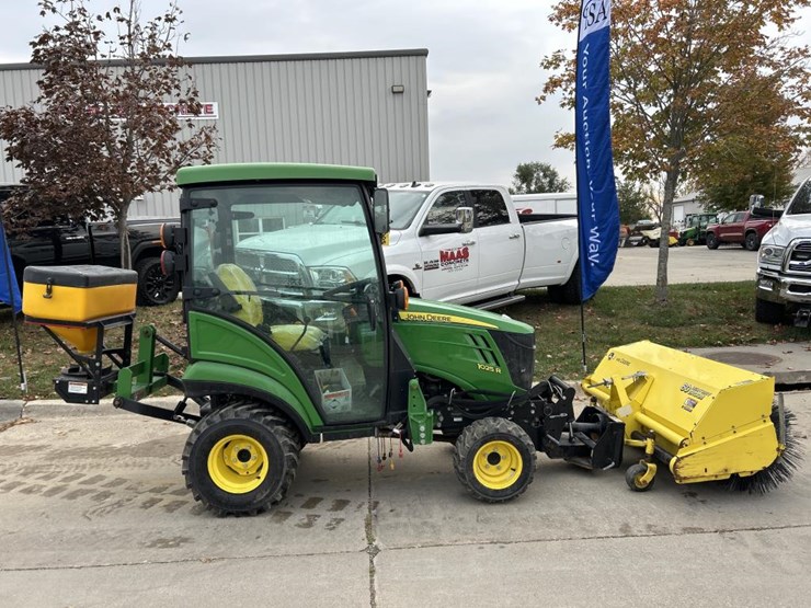 john-deere-1025r-image-6