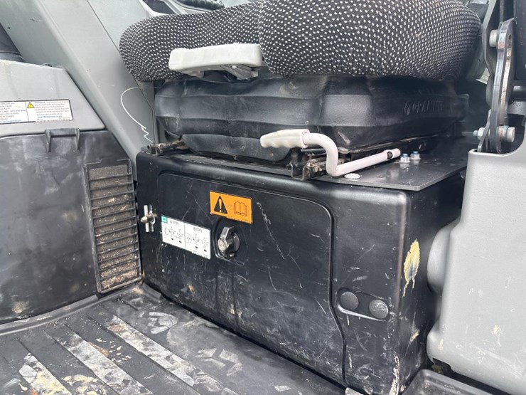 2019-bobcat-e85-image-53