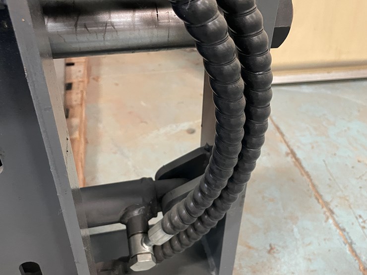 #7232-•-skid-steer-quick-attach-forks-with-side-shift-image-8