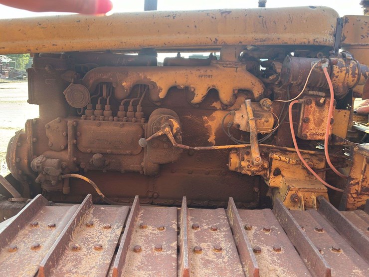 caterpillar-d6-image-29