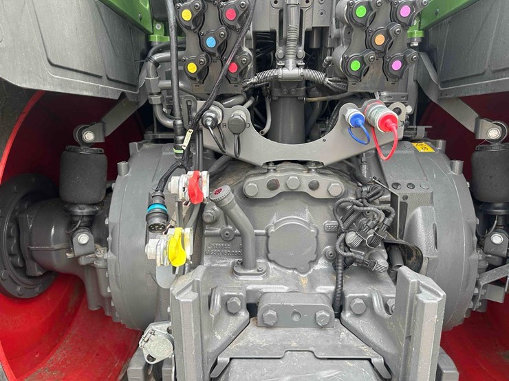 2022-fendt-1050-vario-image-11