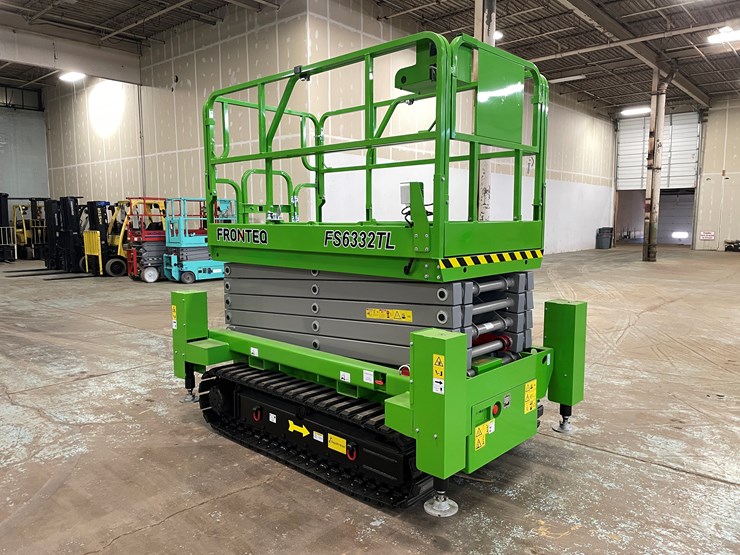 #5551-•-fronteq-fs6332tl-track-drive-scissor-lift-with-outriggers-image-3