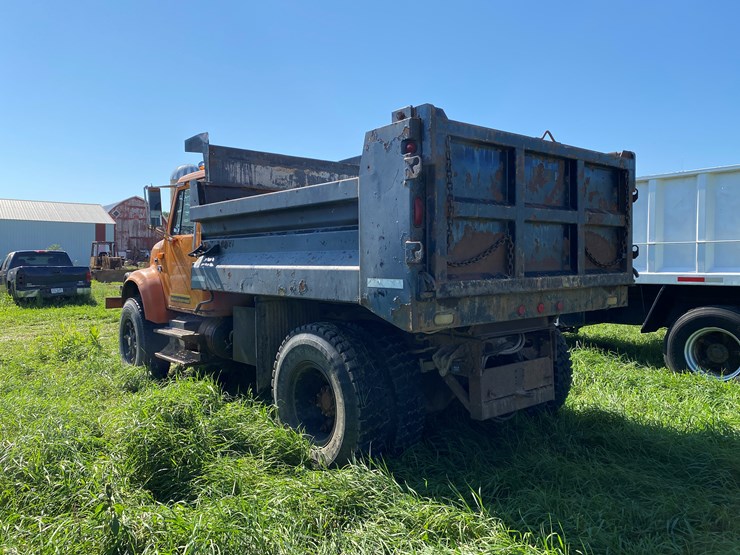 international-4900-image-4