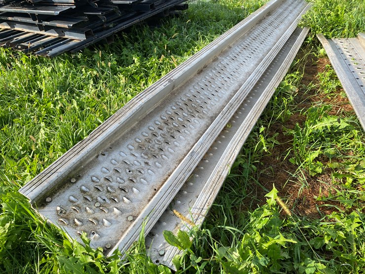 #1646-•-(3)-aluminum-ramps-image-4