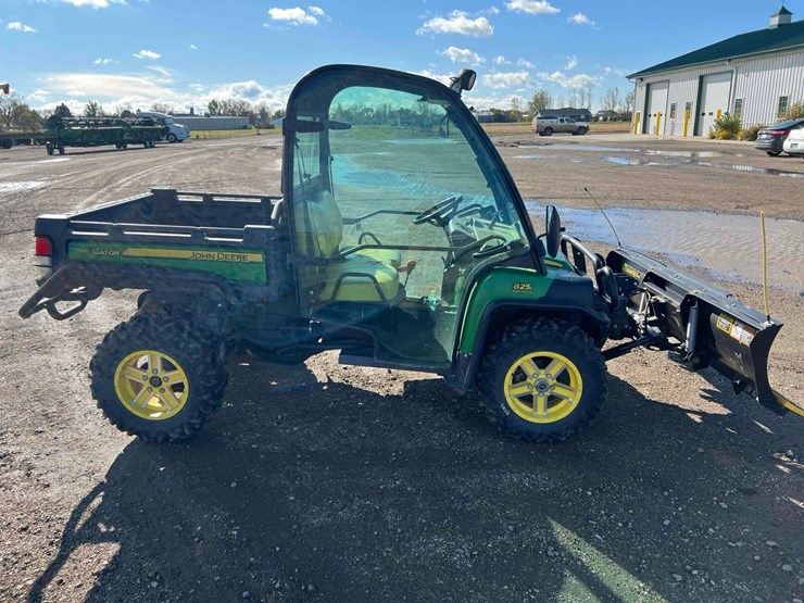 2013-john-deere-gator-image-4