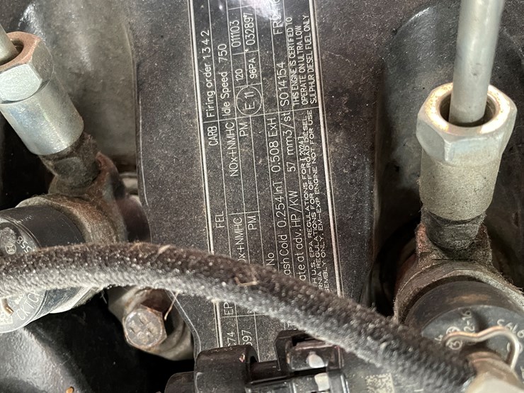 #5502-•-2024-magnum-4400l-wheel-loader-image-38