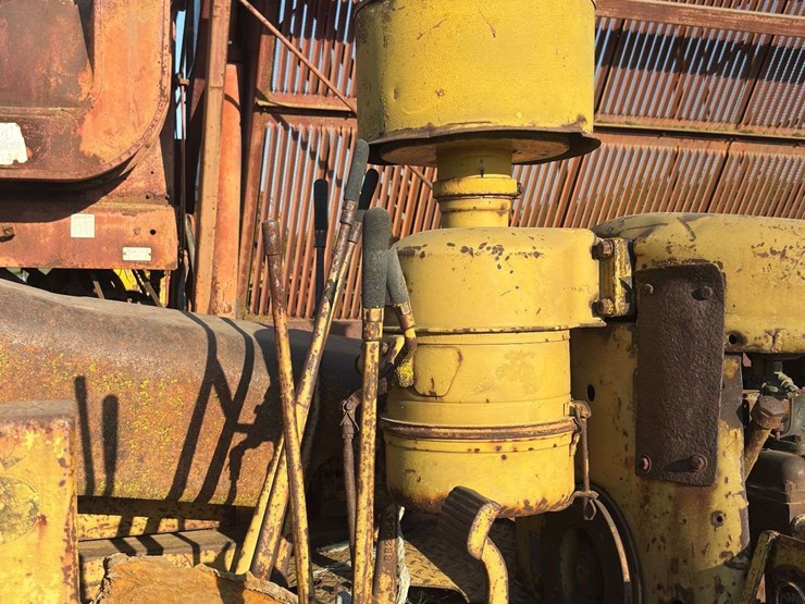 caterpillar-d6-image-34