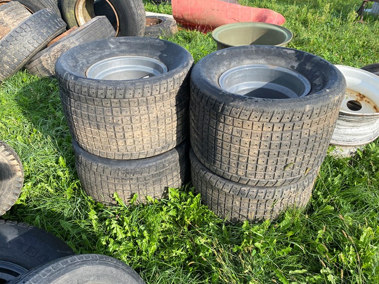 #1643-•-(4)-diamond-racing-wheels-&-tires-image-1