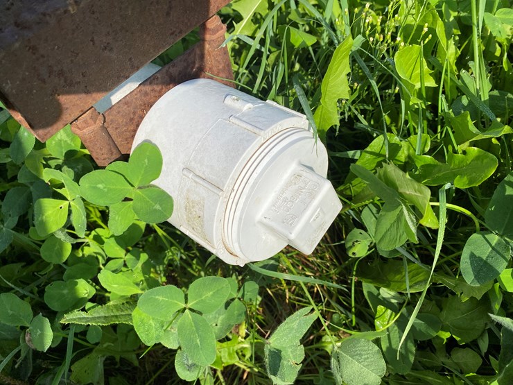 #1637-•-polly-port-a-potty-image-9