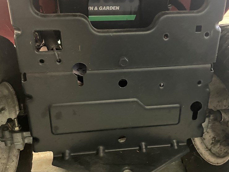 #7236-•-poulan-pro-xt-42"-riding-mower,-needs-head-gasket-image-28