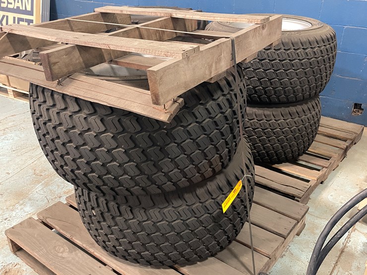 #7226-•-(4)-turf-tires-on-9-bolt-rims-image-1