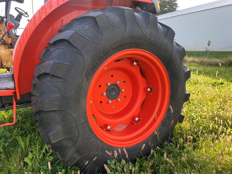 #1583-•-kubota-l4600d-4x4-diesel-tractor-image-17