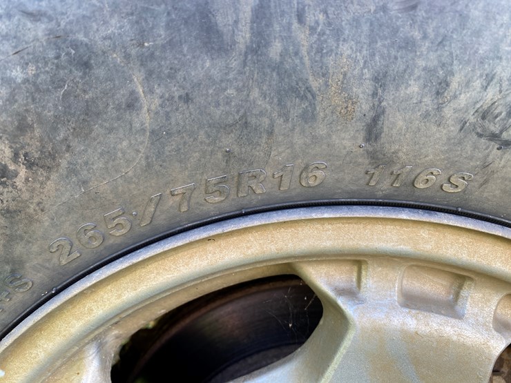 #1599-•-2000-chevy-silverado-1500-extended-cab-pickup-truck-(has-wi-title)-image-13