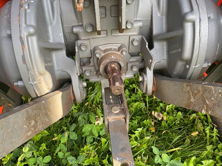 #1583-•-kubota-l4600d-4x4-diesel-tractor-image-23