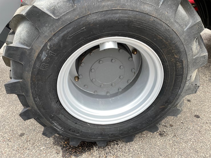 #5502-•-2024-magnum-4400l-wheel-loader-image-19