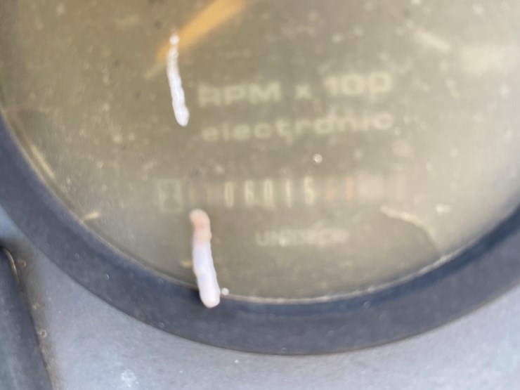 new-holland-655e-image-44