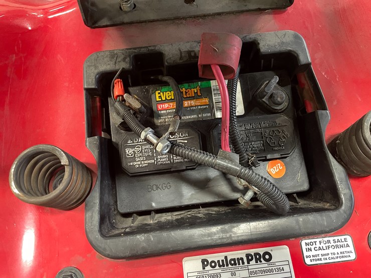 #7236-•-poulan-pro-xt-42"-riding-mower,-needs-head-gasket-image-29