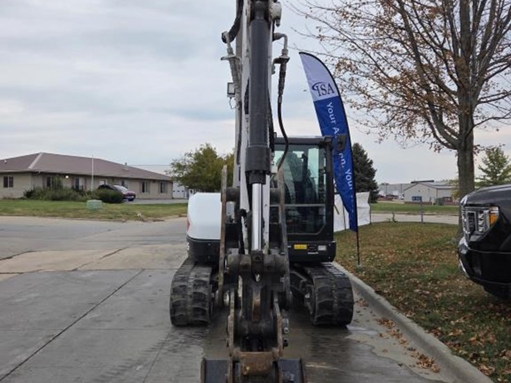 2019-bobcat-e85-image-8