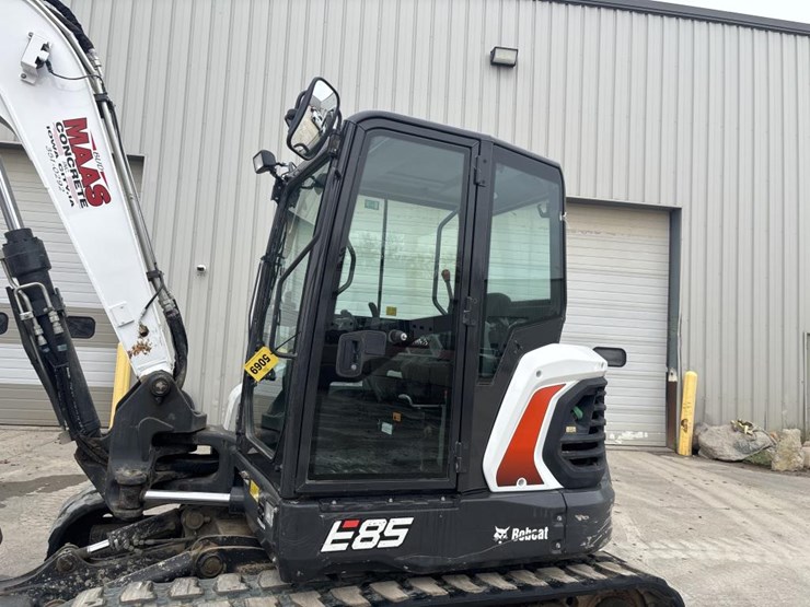 2019-bobcat-e85-image-11