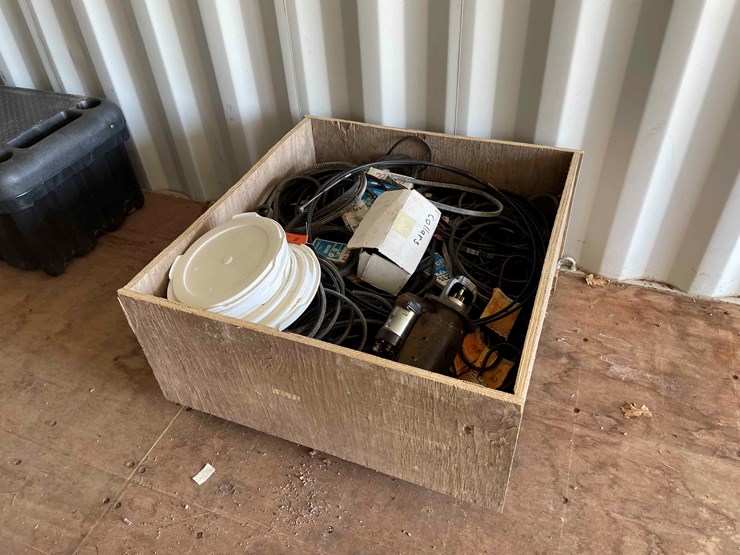 #1613-•-crate-of-misc.-belts-image-1