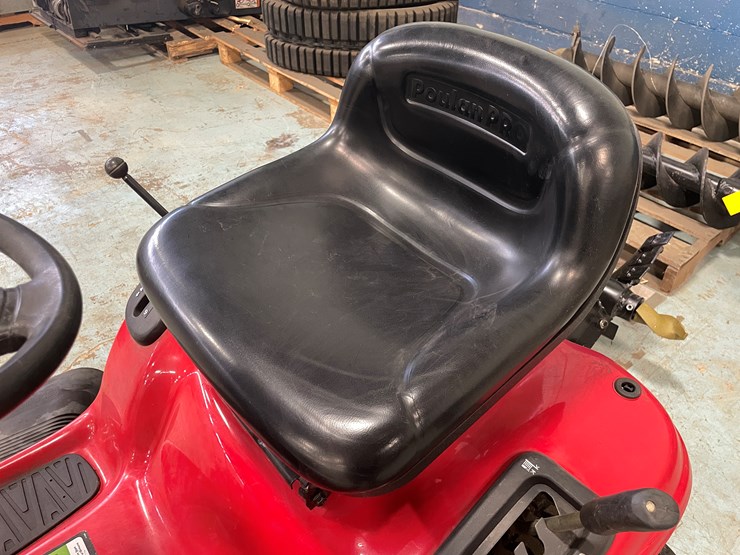 #7236-•-poulan-pro-xt-42"-riding-mower,-needs-head-gasket-image-8