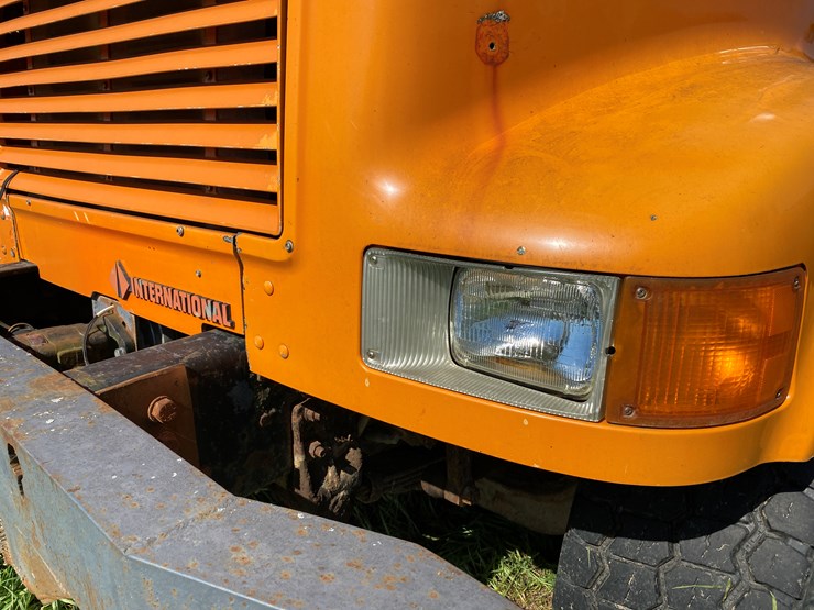 international-4900-image-41