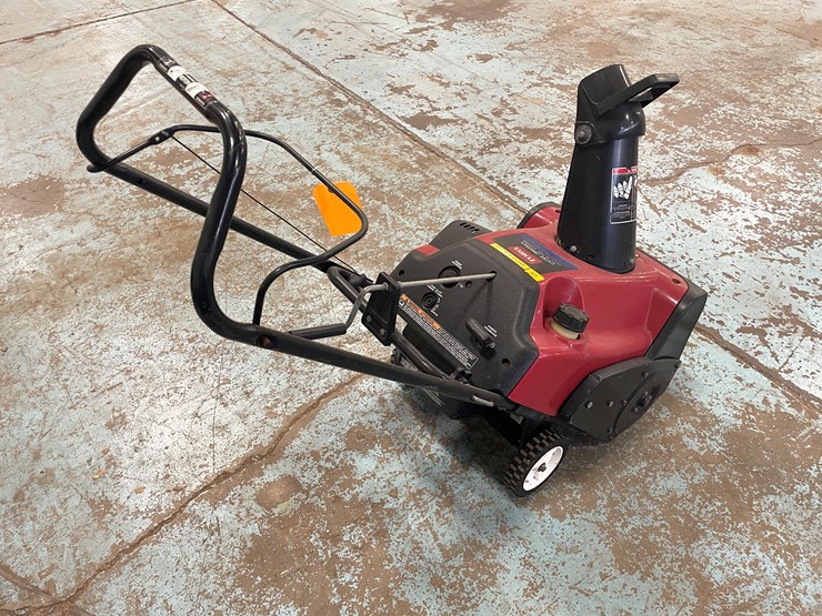 #7237-•-toro-ccr-3650-snowblower-image-4