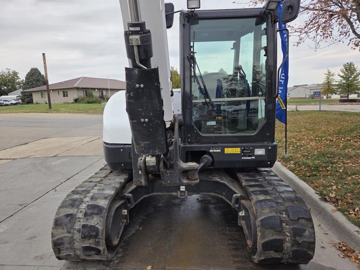 2019-bobcat-e85-image-9