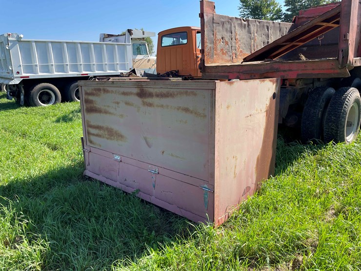 1982-international-dt466-image-124