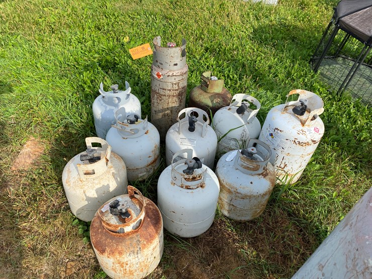 #1672-•-(11)-steel-propane-tanks-image-4