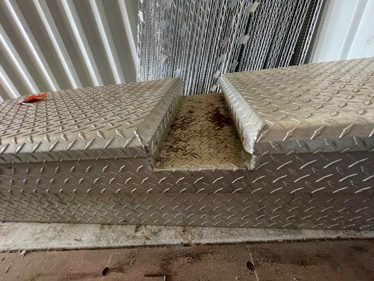 #1615-•-tractor-supply-diamond-plate-tool-box-image-7