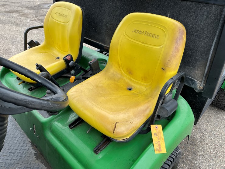 john-deere-gator-image-23