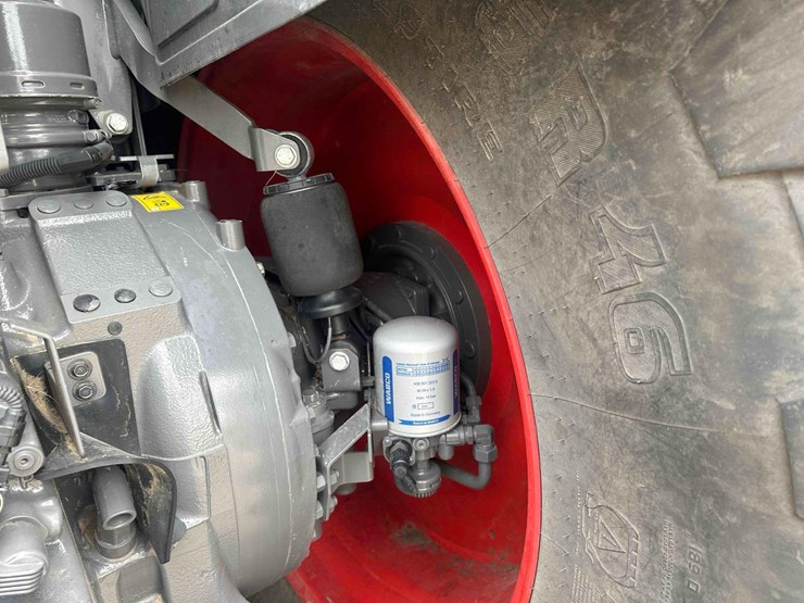 2022-fendt-1050-vario-image-16