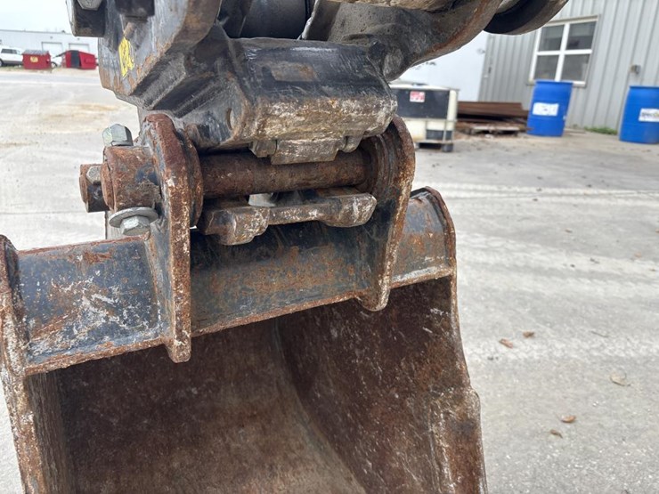 2019-bobcat-e85-image-31