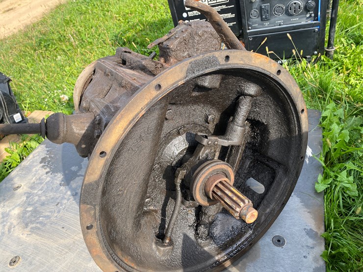 #1664-•-gm-manual-transmission-image-5