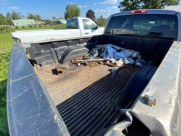 #1599-•-2000-chevy-silverado-1500-extended-cab-pickup-truck-(has-wi-title)-image-28