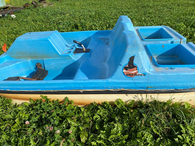 #1645-•-seahawk-paddle-boat-image-9